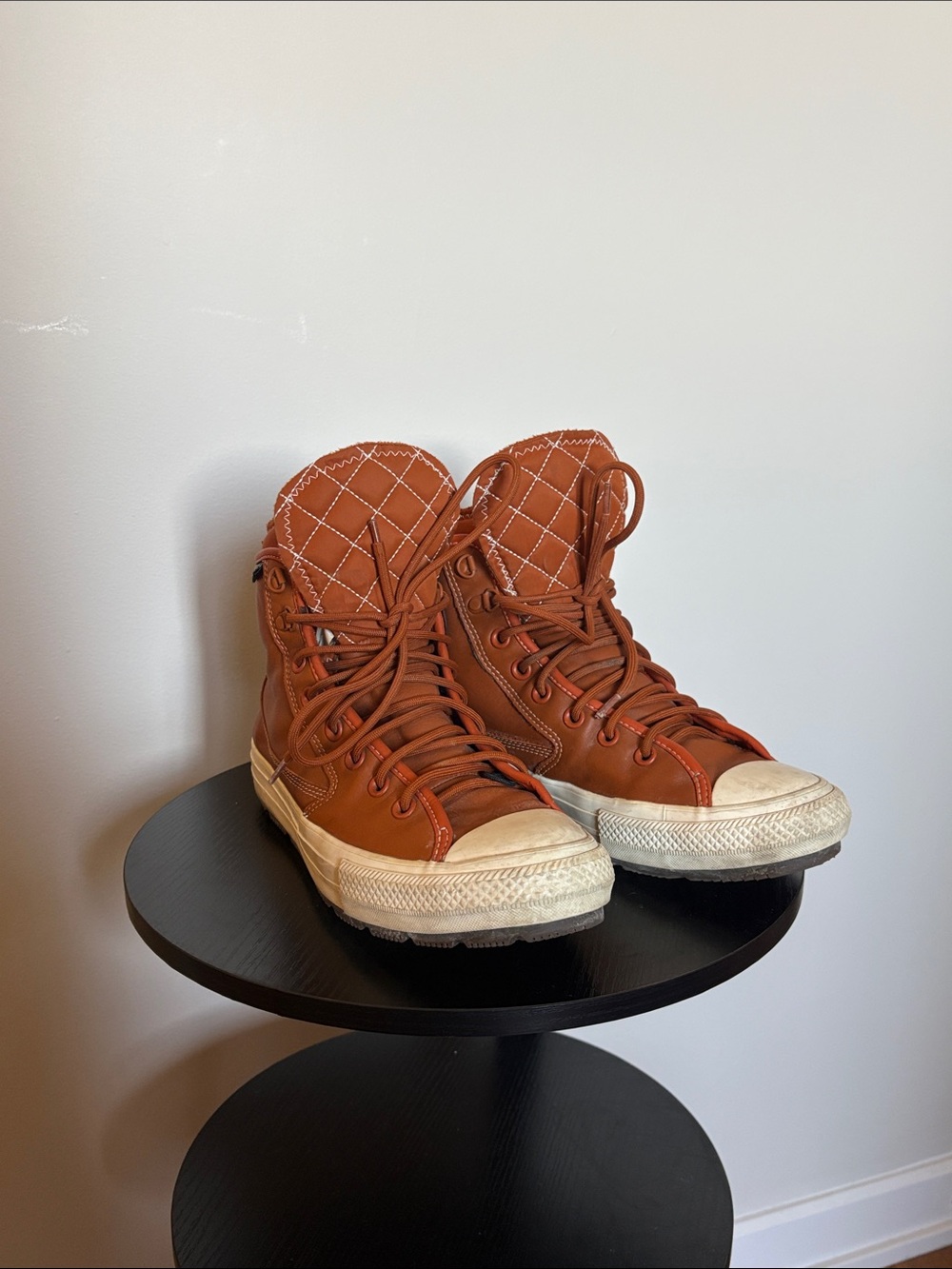 Converse Rust Brown Quilted High-Top Sneakers Size 8 .